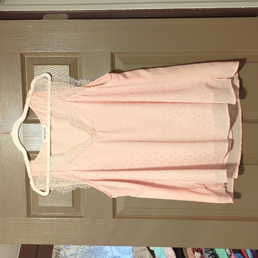 Pink lace tank top with gold polka dots 1X